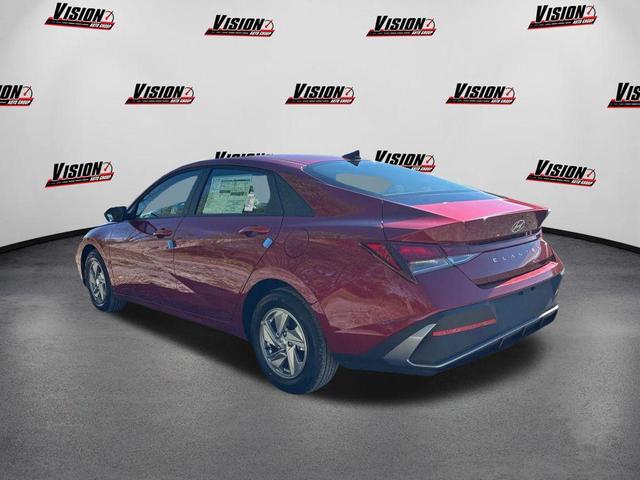 Photo of 2025 Ultimate Red Hyundai ELANTRA