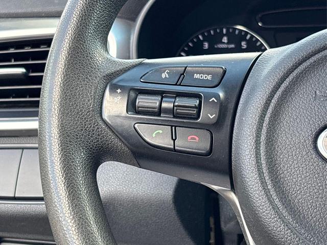 Photo of 2018 Titanium Silver Kia Sorento