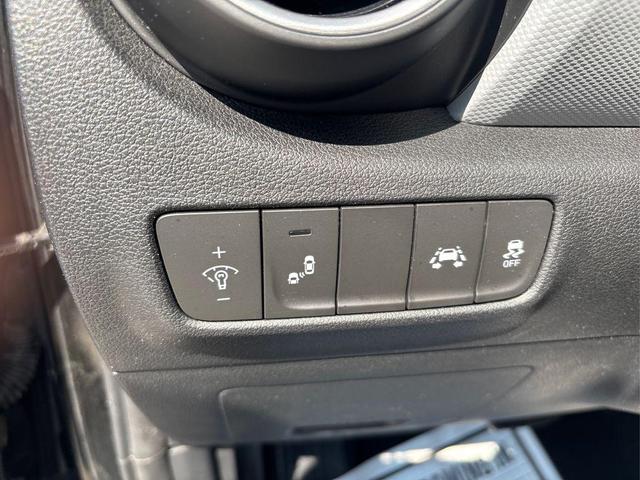 Photo of 2018 Ultra Black Hyundai KONA