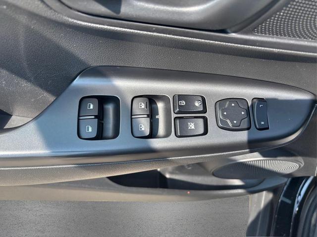 Photo of 2018 Ultra Black Hyundai KONA