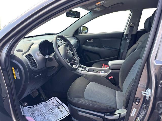 Photo of 2015 Mineral Silver Kia Sportage