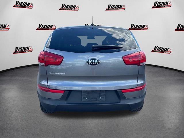 Photo of 2015 Mineral Silver Kia Sportage