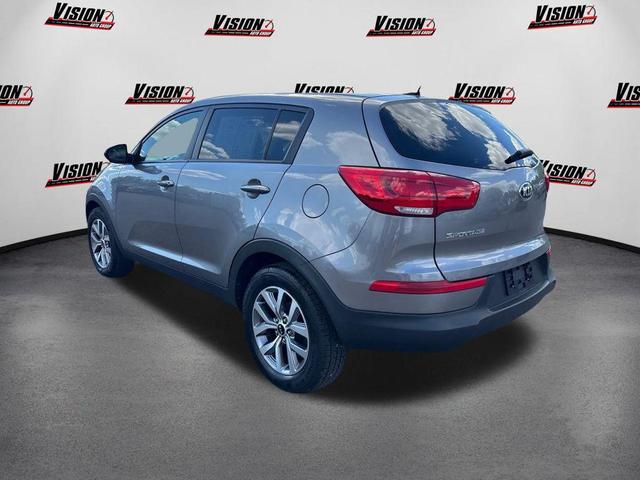Photo of 2015 Mineral Silver Kia Sportage