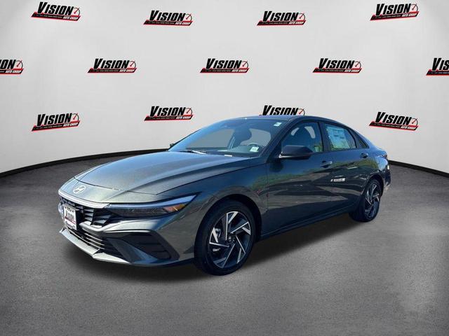 Photo of 2025 Amazon Gray Hyundai ELANTRA HEV