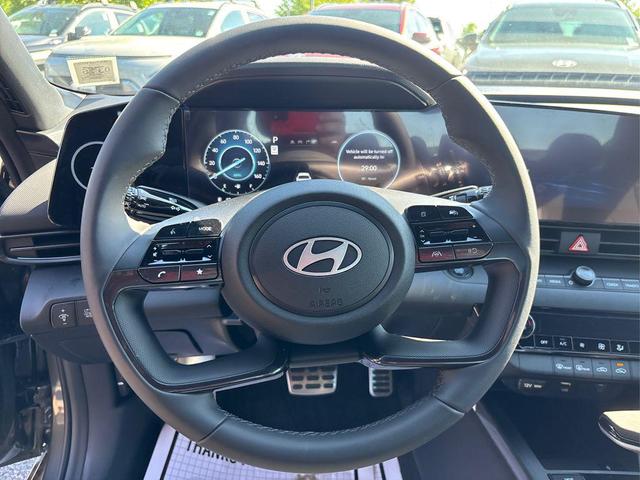 Photo of 2025 Amazon Gray Hyundai ELANTRA HEV