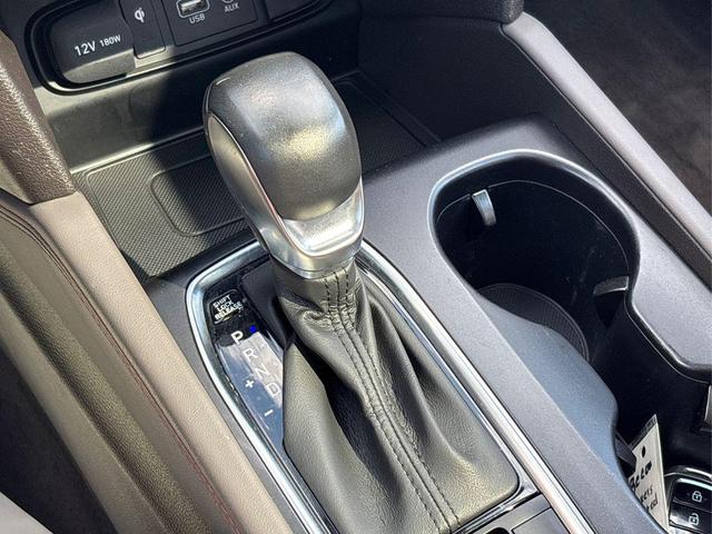 Photo of 2020 Shimmering Silver Pearl Hyundai SANTA FE