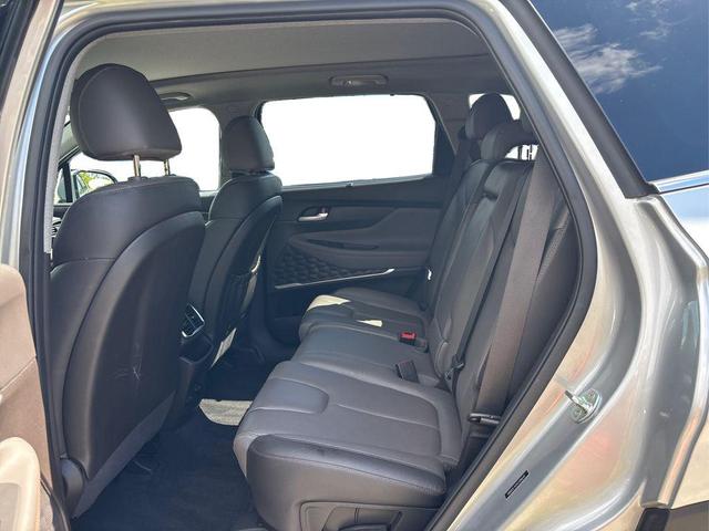 Photo of 2020 Shimmering Silver Pearl Hyundai SANTA FE
