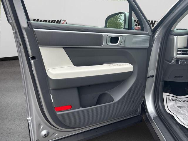 Photo of 2026 Shimmering Silver Hyundai SANTA FE