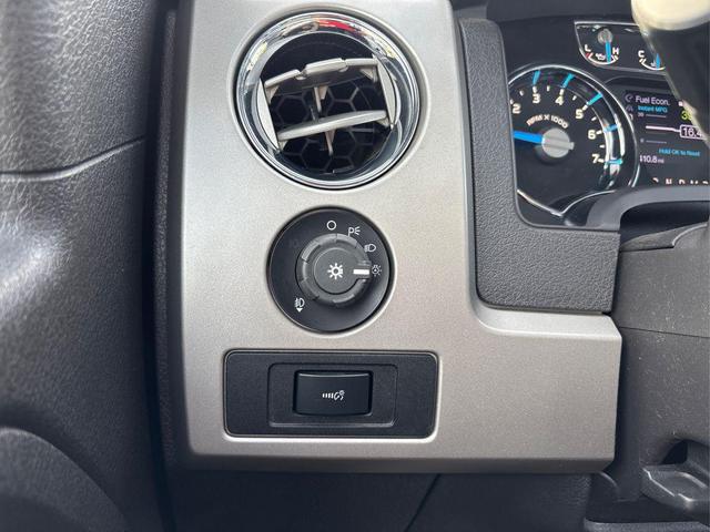 Photo of 2013 White Platinum Clearcoat Metallic Ford F-150
