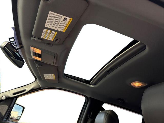 Photo of 2013 White Platinum Clearcoat Metallic Ford F-150