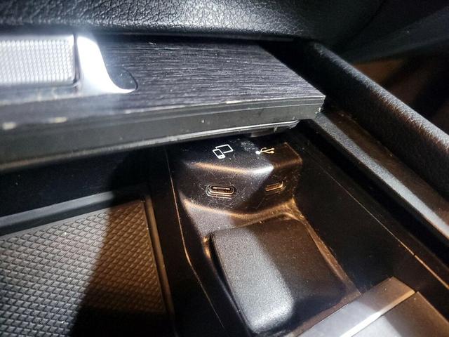Photo of 2022 Gray Mercedes-Benz GLE 350