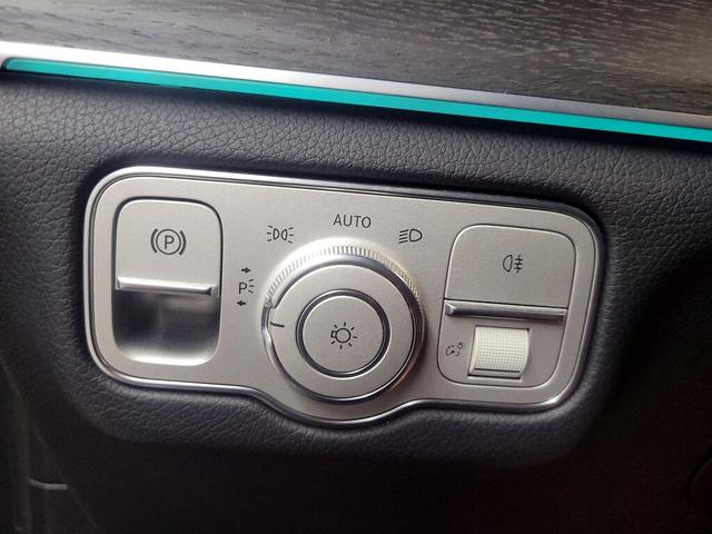 Photo of 2022 Gray Mercedes-Benz GLE 350