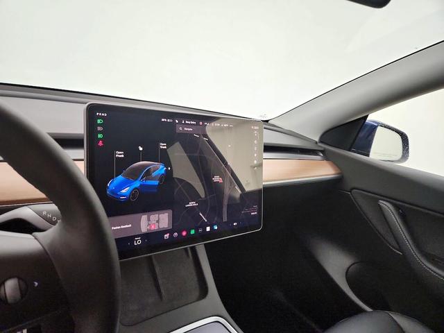 Photo of 2022 Blue Tesla Model Y
