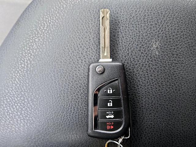 Photo of 2021 White Toyota Camry
