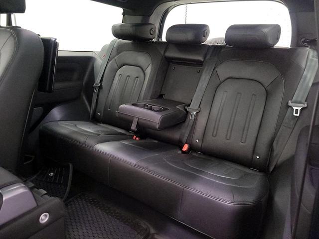 Photo of 2022 Black Land Rover Defender