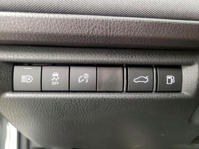 Photo of 2025 White Toyota Camry