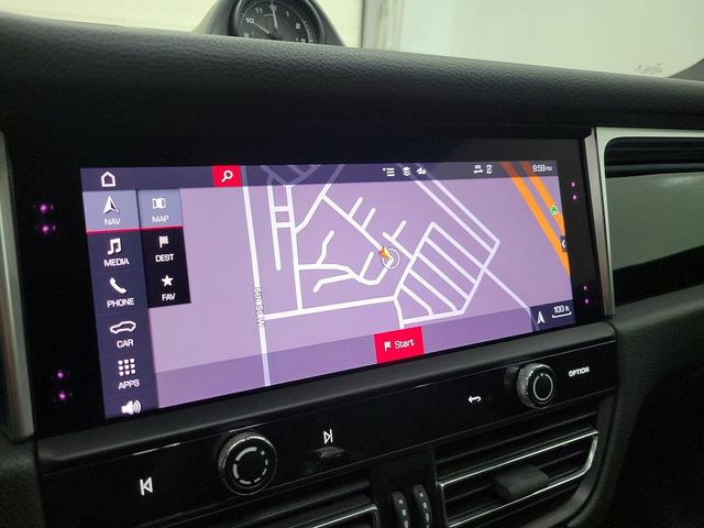 Photo of 2022 Black Porsche Macan