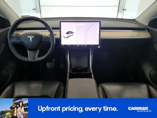 Photo of 2020 White Tesla Model Y