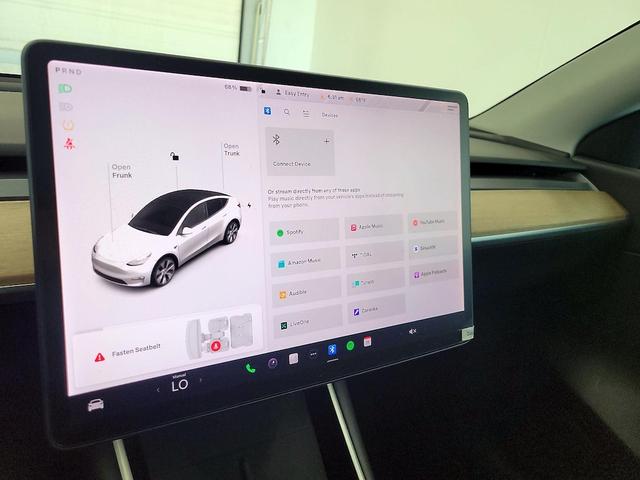 Photo of 2020 White Tesla Model Y