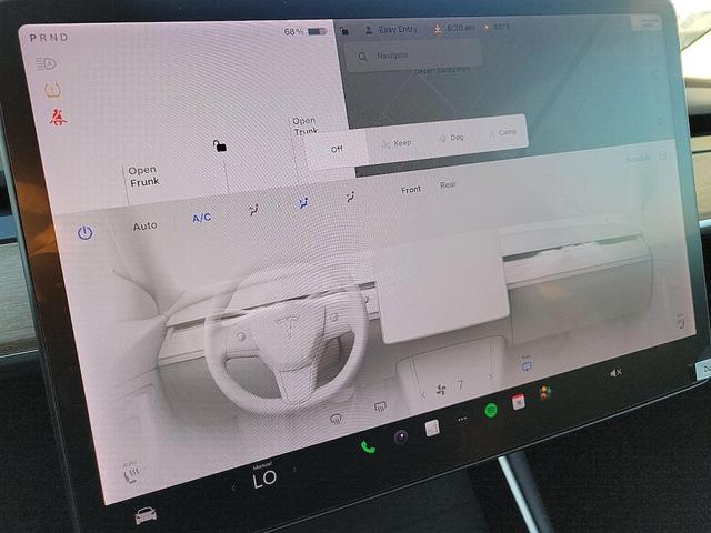 Photo of 2020 White Tesla Model Y