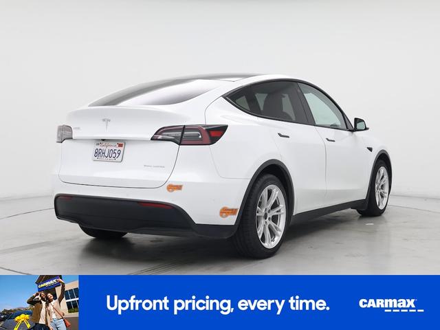 Photo of 2020 White Tesla Model Y