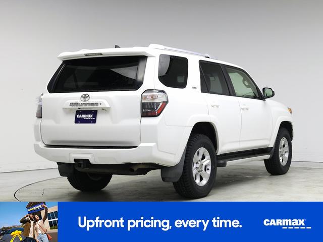 Photo of 2018 White Toyota 4Runner