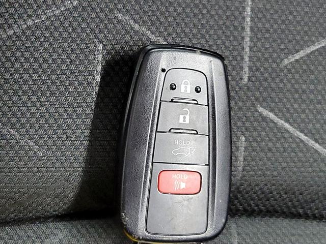Photo of 2024 Black Toyota RAV4 Hybrid