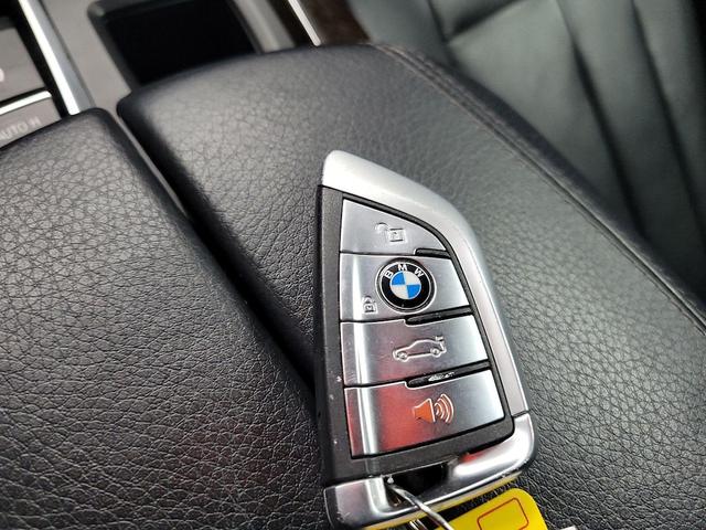 Photo of 2018 Black BMW X5