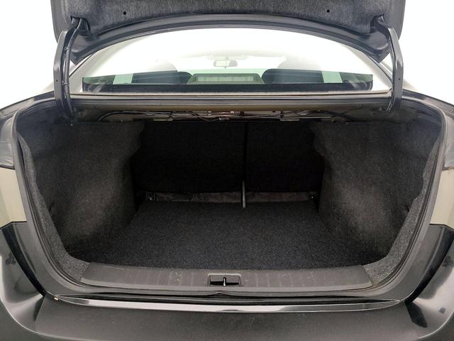 Photo of 2018 Black Nissan Sentra