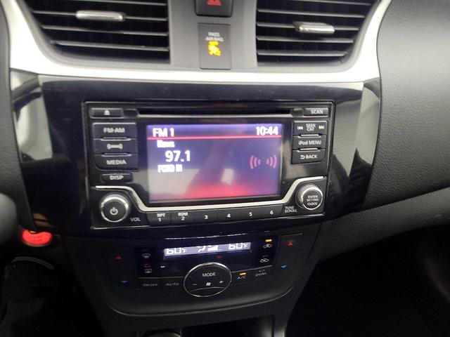Photo of 2018 Black Nissan Sentra