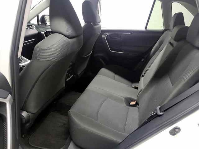Photo of 2024 White Toyota RAV4