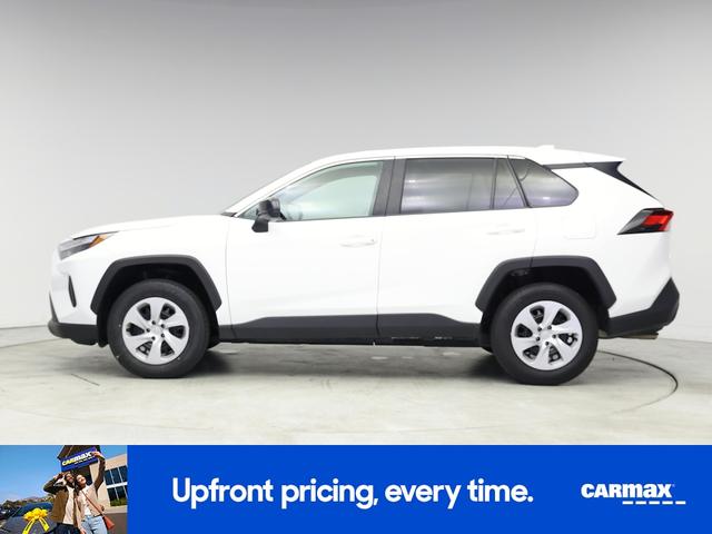 Photo of 2024 White Toyota RAV4