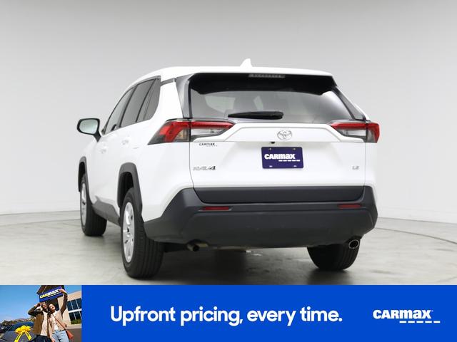 Photo of 2024 White Toyota RAV4