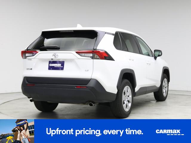 Photo of 2024 White Toyota RAV4