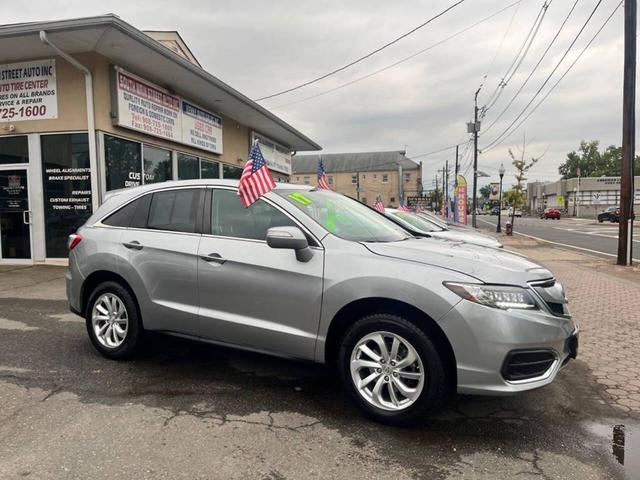 Photo of 2017 Lunar Silver Metallic Acura RDX