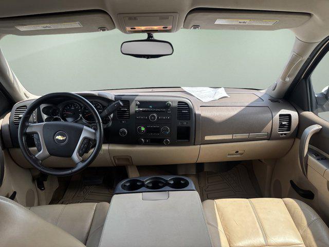 Photo of 2012 White Diamond Tricoat Chevrolet Silverado 1500