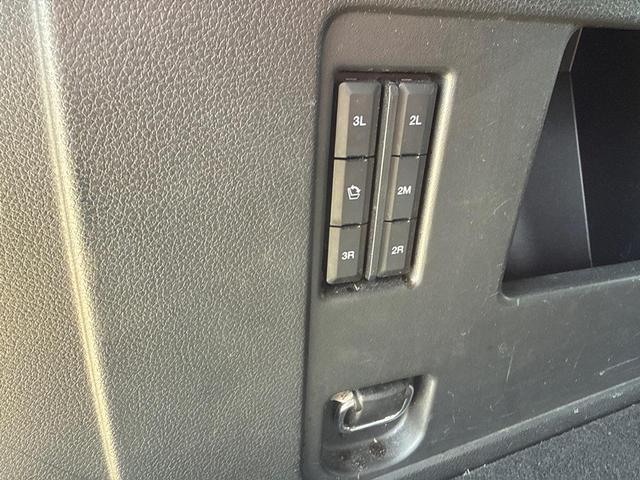 Photo of 2019 Agate Black Metallic Ford Expedition
