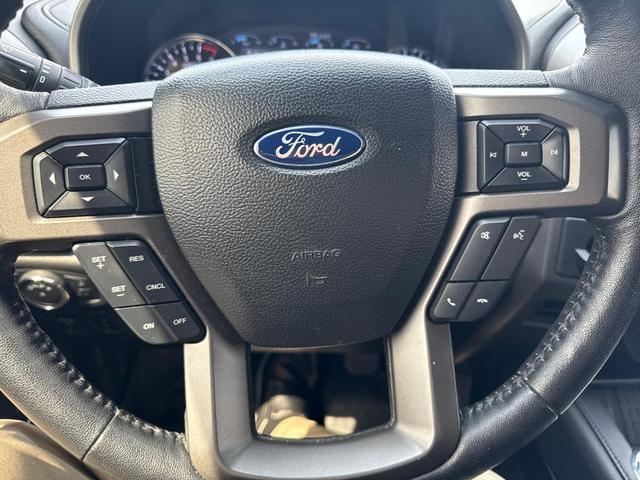 Photo of 2019 Agate Black Metallic Ford Expedition