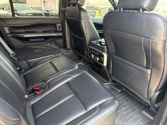 Photo of 2019 Agate Black Metallic Ford Expedition