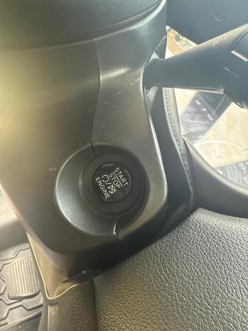 Photo of 2018 White Jeep Renegade