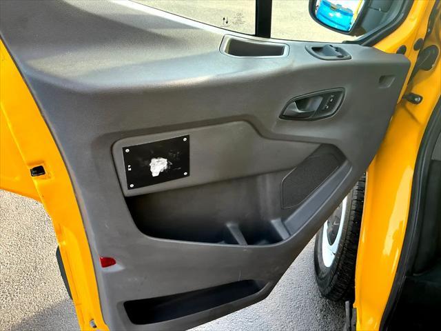 Photo of 2021 School Bus Yellow Ford Transit-250