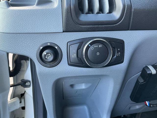 Photo of 2018 Oxford White Ford Transit-250