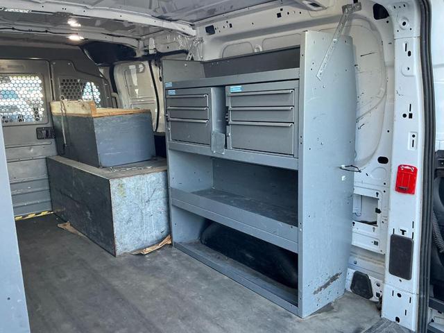 Photo of 2018 Oxford White Ford Transit-250