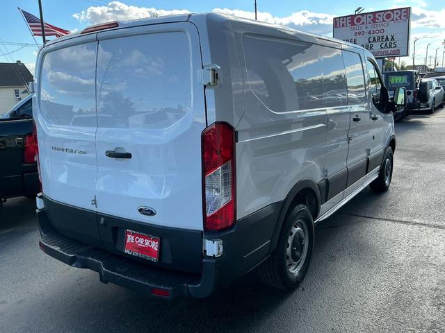 Photo of 2018 Oxford White Ford Transit-250