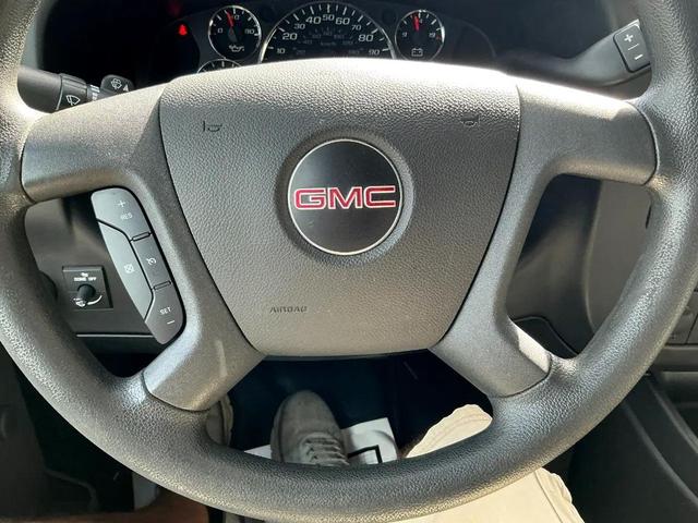 Photo of 2017 Cardinal Red GMC Savana 3500