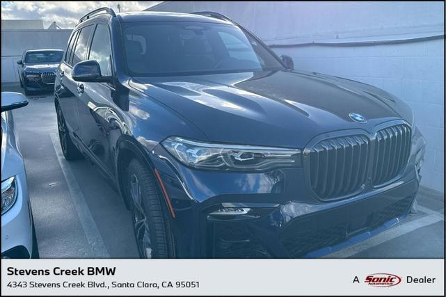 2022 BMW X7