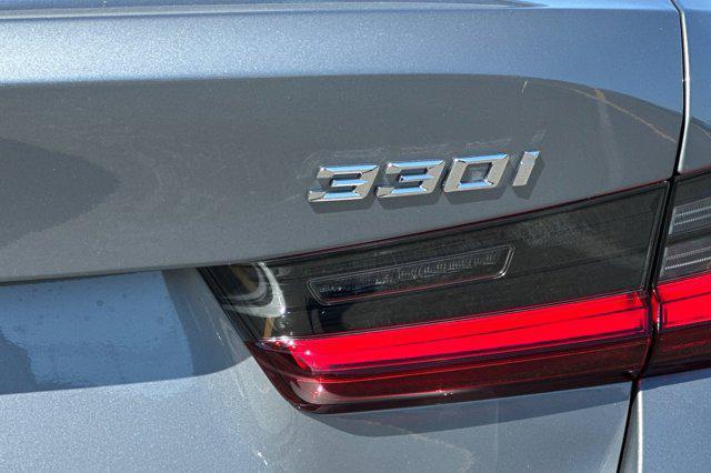 Photo of 2025 Skyscraper Grey Metallic BMW 330