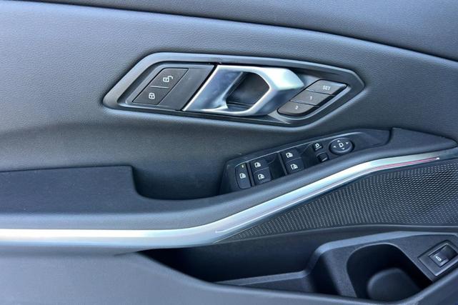 Photo of 2025 Portimao Blue Metallic BMW 330