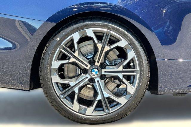 Photo of 2026 Tanzanite Blue II Metallic BMW 430