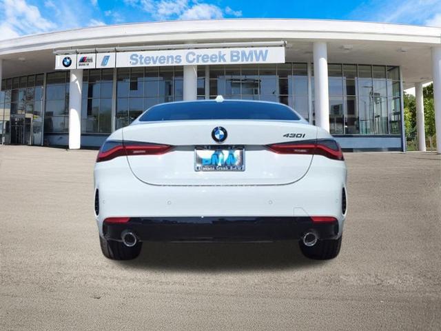 Photo of 2026 Alpine White BMW 430